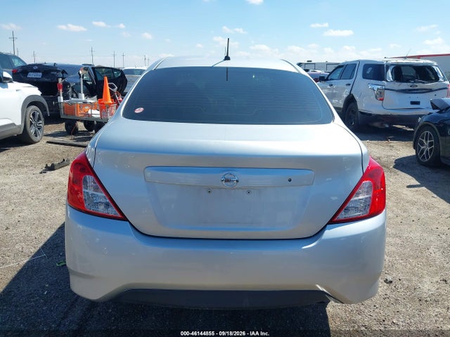 46144855 :رقم المزاد ، 3N1CN7AP2FL932332 vin ، 2015 Nissan Versa 1.6 S مزاد بيع