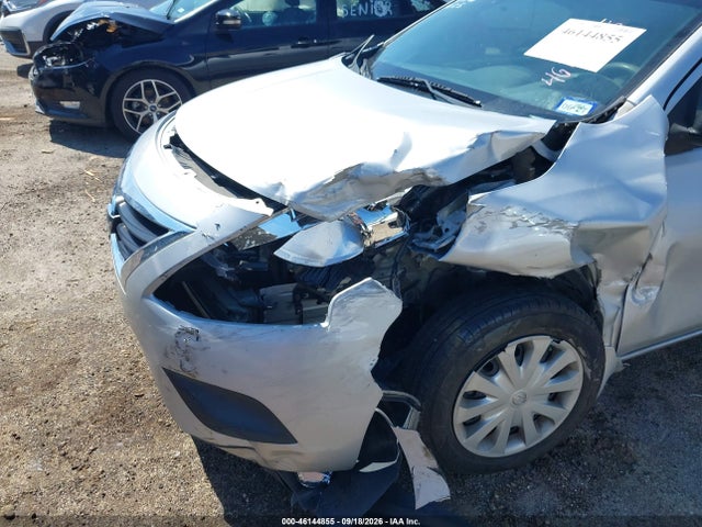 46144855 :رقم المزاد ، 3N1CN7AP2FL932332 vin ، 2015 Nissan Versa 1.6 S مزاد بيع
