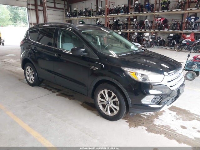 46144880 :رقم المزاد ، 1FMCU9GD1JUD31142 vin ، 2018 Ford Escape Se مزاد بيع