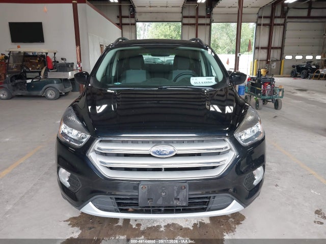 Продаж на аукціоні авто 2018 Ford Escape Se, vin: 1FMCU9GD1JUD31142, номер лоту: 46144880