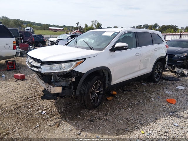 2019 Toyota Highlander Le მანქანა იყიდება აუქციონზე, vin: 5TDZZRFH8KS290891, აუქციონის ნომერი: 46144900
