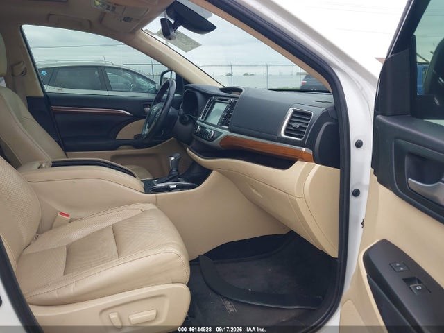 Toyota Highlander Limited 2018 5TDYZRFH2JS240594 Image 5