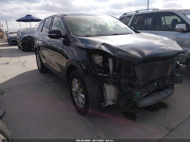 2016 Kia Sorento 2.4l L მანქანა იყიდება აუქციონზე, vin: 5XYPG4A32GG088127, აუქციონის ნომერი: 46144962