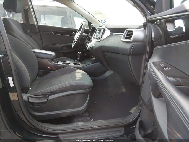 2016 Kia Sorento 2.4l L მანქანა იყიდება აუქციონზე, vin: 5XYPG4A32GG088127, აუქციონის ნომერი: 46144962