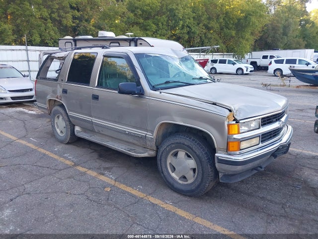 Продажа на аукционе авто 1999 Chevrolet Tahoe Ls, vin: 1GNEK13R7XJ446271, номер лота: 46144978