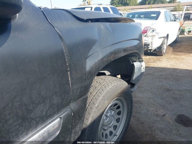 46145004 :رقم المزاد ، 1GKEC13V74R202303 vin ، 2004 Gmc Yukon Sle مزاد بيع