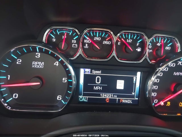 46145034 :رقم المزاد ، 1GNSKHKC8JR233332 vin ، 2018 Chevrolet Suburban Lt مزاد بيع