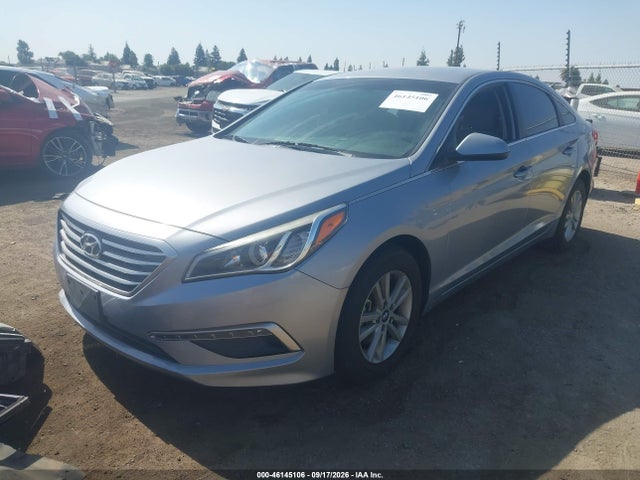 Hyundai SONATA SE 2015 5NPE24AF2FH152898 Image 2