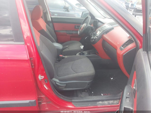46145111 :رقم المزاد ، KNDJT2A2XA7136314 vin ، 2010 Kia Soul Sport مزاد بيع