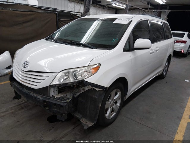 Продаж на аукціоні авто 2017 Toyota Sienna Le 8 Passenger, vin: 5TDKZ3DC4HS855460, номер лоту: 46145223