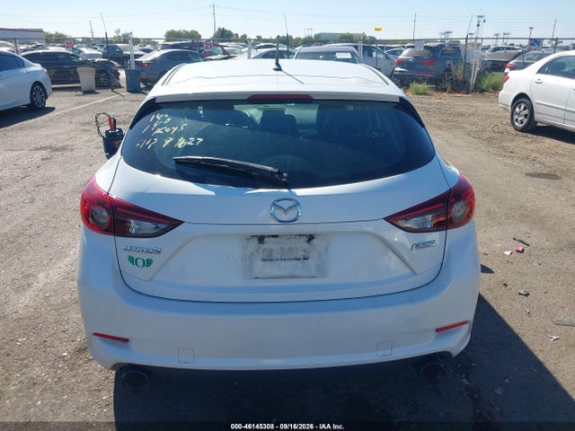 Продажа на аукционе авто 2018 Mazda Mazda3 Touring, vin: 3MZBN1L37JM180241, номер лота: 46145308