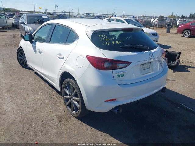 Продажа на аукционе авто 2018 Mazda Mazda3 Touring, vin: 3MZBN1L37JM180241, номер лота: 46145308