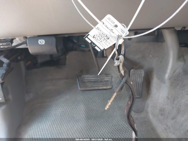 2004 Chevrolet Tahoe Ls მანქანა იყიდება აუქციონზე, vin: 1GNEC13V44R226528, აუქციონის ნომერი: 46145355