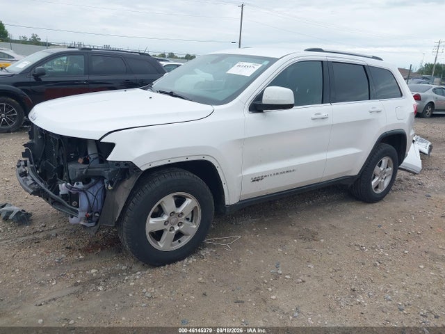 Jeep Grand Cherokee Laredo 2015 1C4RJFAG8FC235031 Image 2