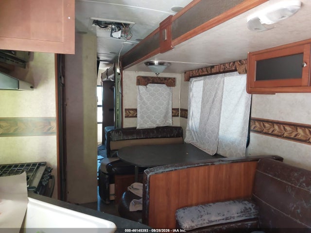 46145393 :رقم المزاد ، 4YDT31B25ED421167 vin ، 2014 Keystone Coach Keystone مزاد بيع
