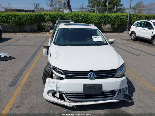 46145460 :رقم المزاد ، 3VWD17AJ3EM372979 vin ، 2014 Volkswagen Jetta 1.8t Se مزاد بيع