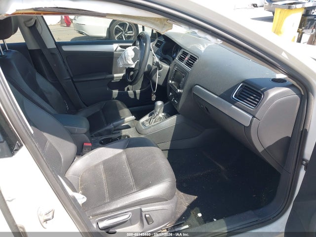 46145460 :رقم المزاد ، 3VWD17AJ3EM372979 vin ، 2014 Volkswagen Jetta 1.8t Se مزاد بيع
