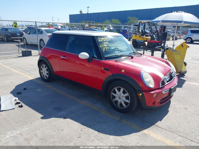 2005 Mini Cooper მანქანა იყიდება აუქციონზე, vin: WMWRC33405TJ63779, აუქციონის ნომერი: 46145502