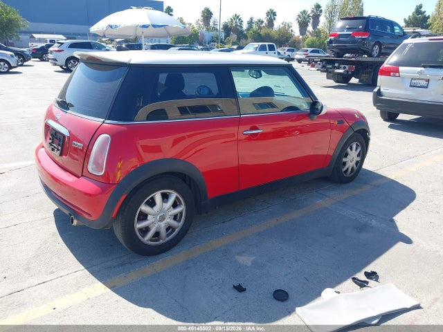 2005 Mini Cooper მანქანა იყიდება აუქციონზე, vin: WMWRC33405TJ63779, აუქციონის ნომერი: 46145502