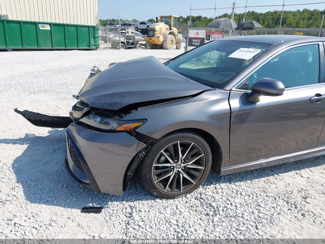 2021 Toyota Camry Se მანქანა იყიდება აუქციონზე, vin: 4T1G11AK7MU533071, აუქციონის ნომერი: 46145521