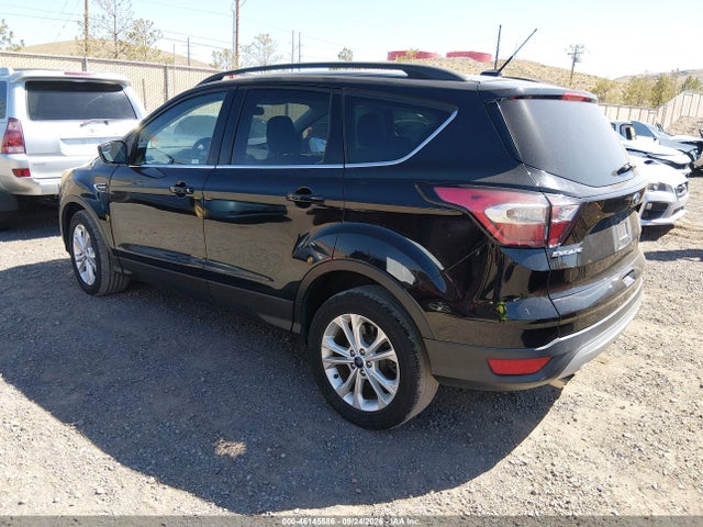 Ford ESCAPE SE 2018 1FMCU9GDXJUA10829 Image 3
