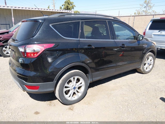 Ford ESCAPE SE 2018 1FMCU9GDXJUA10829 Image 4