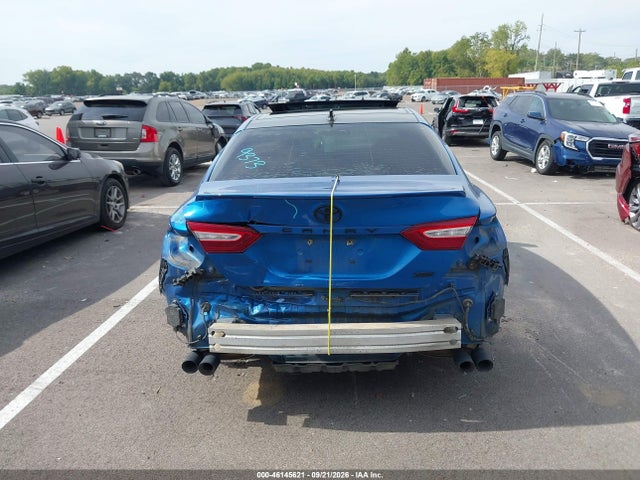 46145621 :رقم المزاد ، 4T1B61HK0KU299693 vin ، 2019 Toyota Camry Xse مزاد بيع