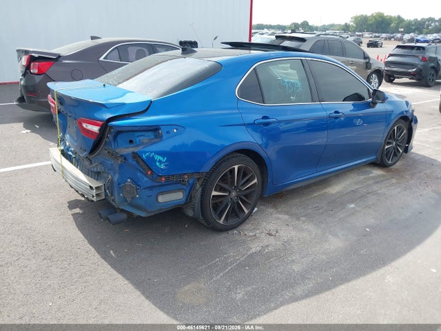 46145621 :رقم المزاد ، 4T1B61HK0KU299693 vin ، 2019 Toyota Camry Xse مزاد بيع