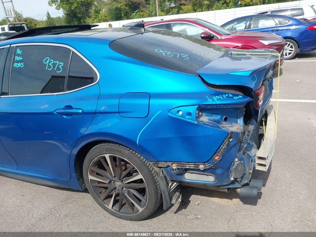 46145621 :رقم المزاد ، 4T1B61HK0KU299693 vin ، 2019 Toyota Camry Xse مزاد بيع