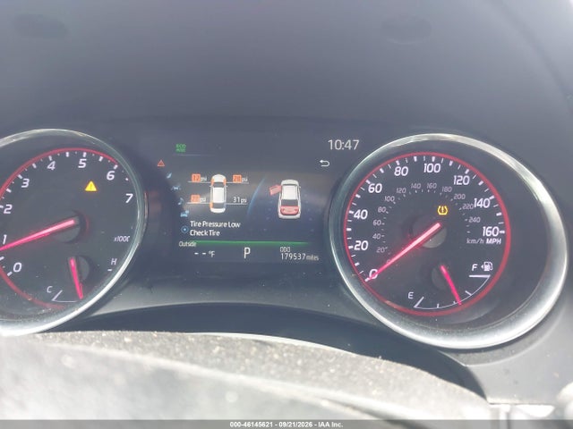 46145621 :رقم المزاد ، 4T1B61HK0KU299693 vin ، 2019 Toyota Camry Xse مزاد بيع