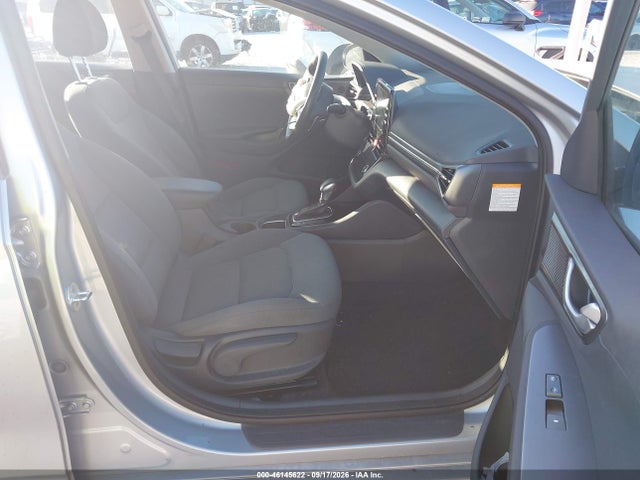 2022 Hyundai Ioniq Plug-in Hybrid Se მანქანა იყიდება აუქციონზე, vin: KMHC65LD9NU269410, აუქციონის ნომერი: 46145622