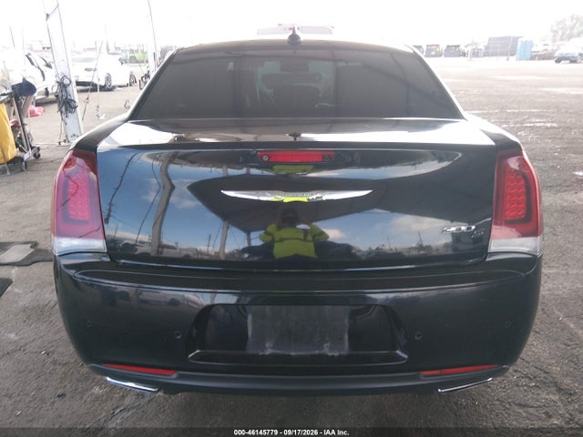 2015 Chrysler 300 300s მანქანა იყიდება აუქციონზე, vin: 2C3CCABG1FH803140, აუქციონის ნომერი: 46145779