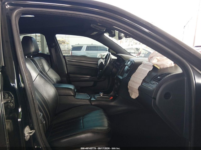 2015 Chrysler 300 300s მანქანა იყიდება აუქციონზე, vin: 2C3CCABG1FH803140, აუქციონის ნომერი: 46145779