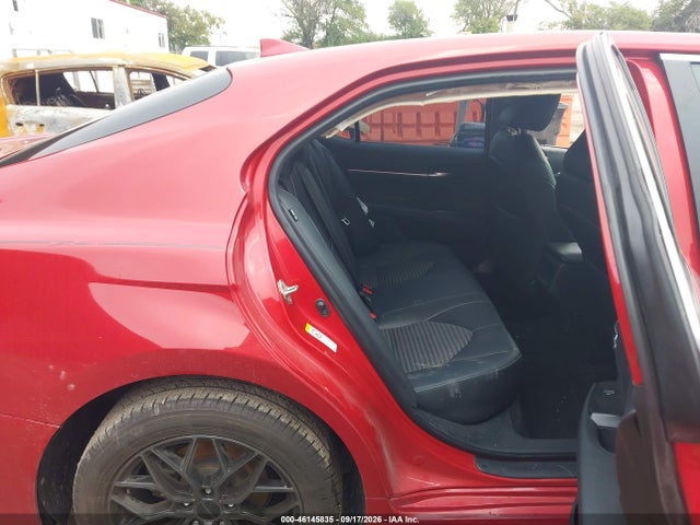 46145835 :رقم المزاد ، 4T1B11HK9KU170530 vin ، 2019 Toyota Camry Se مزاد بيع