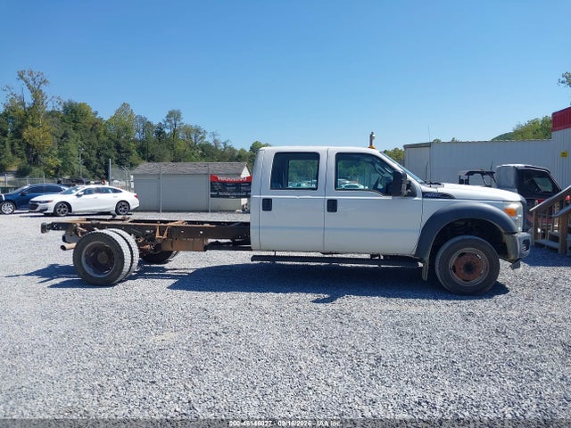 46146027 :رقم المزاد ، 1FD0W5GY6FEA64851 vin ، 2015 Ford F-550 Chassis Xl مزاد بيع