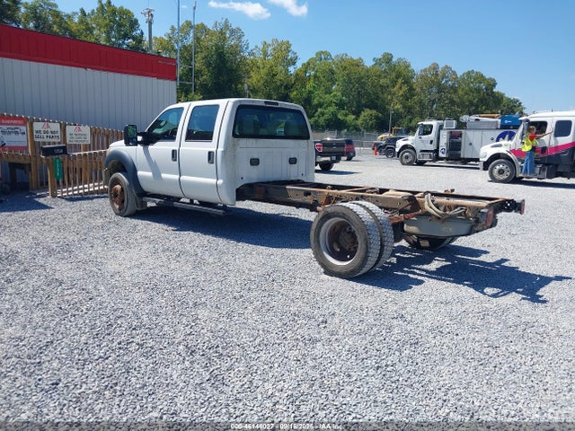 46146027 :رقم المزاد ، 1FD0W5GY6FEA64851 vin ، 2015 Ford F-550 Chassis Xl مزاد بيع