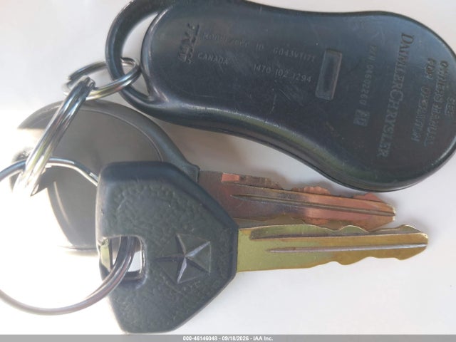46146048 :رقم المزاد ، 1C3EL55RX5N640829 vin ، 2005 Chrysler Sebring Touring مزاد بيع