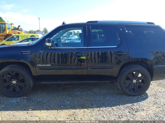 2012 Cadillac Escalade Premium მანქანა იყიდება აუქციონზე, vin: 1GYS3CEF0CR239590, აუქციონის ნომერი: 46146130