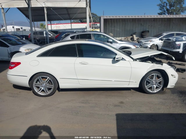 2011 Mercedes-benz E 350 მანქანა იყიდება აუქციონზე, vin: WDDKJ5GB8BF088313, აუქციონის ნომერი: 46146199