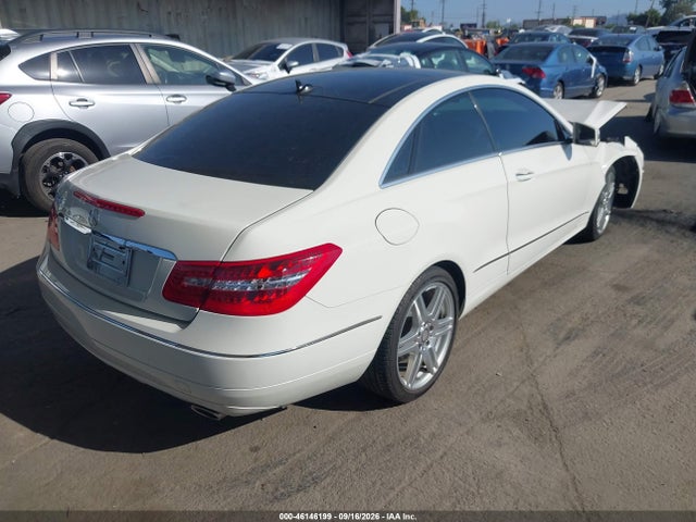 2011 Mercedes-benz E 350 მანქანა იყიდება აუქციონზე, vin: WDDKJ5GB8BF088313, აუქციონის ნომერი: 46146199