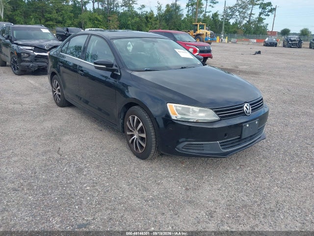 2013 Volkswagen Jetta 2.5l Se მანქანა იყიდება აუქციონზე, vin: 3VWDP7AJ1DM418631, აუქციონის ნომერი: 46146301