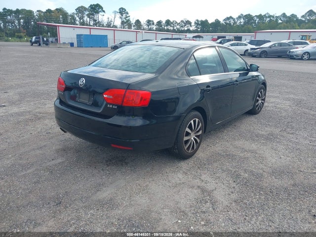 2013 Volkswagen Jetta 2.5l Se მანქანა იყიდება აუქციონზე, vin: 3VWDP7AJ1DM418631, აუქციონის ნომერი: 46146301