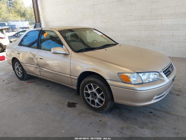 46146315 :رقم المزاد ، JT2BG22K4Y0434263 vin ، 2000 Toyota Camry Le مزاد بيع
