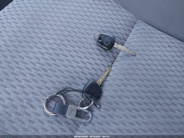 46146369 :رقم المزاد ، 2T1KR32E98C695136 vin ، 2008 Toyota Matrix مزاد بيع