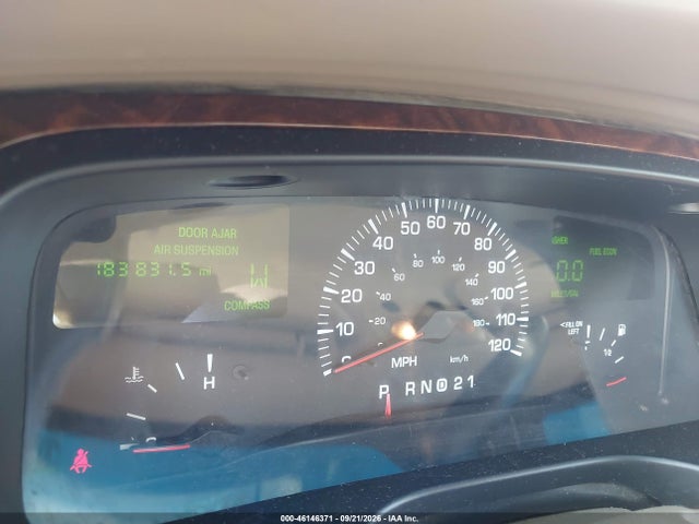 Продажа на аукционе авто 2001 Lincoln Town Car Executive, vin: 1LNHM81W91Y724535, номер лота: 46146371