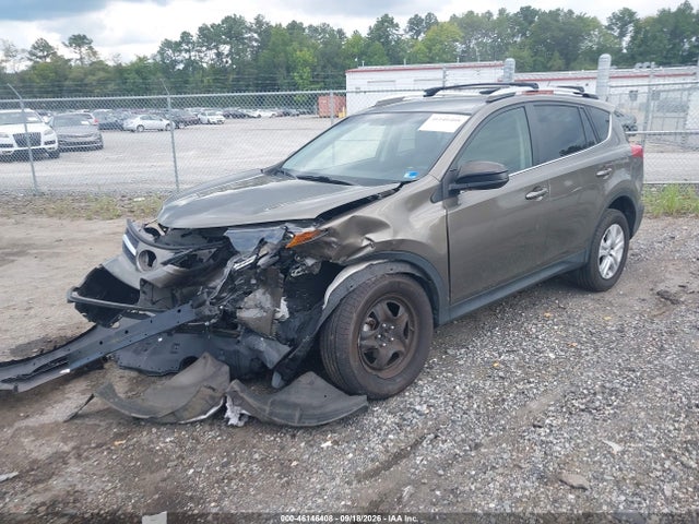 JTMBFREV8FD139956 Toyota RAV4 LE