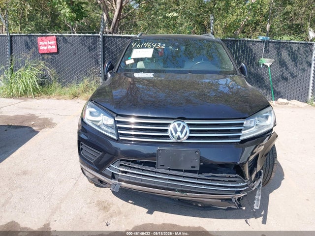 46146432 :رقم المزاد ، WVGRF7BP3HD003922 vin ، 2017 Volkswagen Touareg V6 Wolfsburg Edition مزاد بيع
