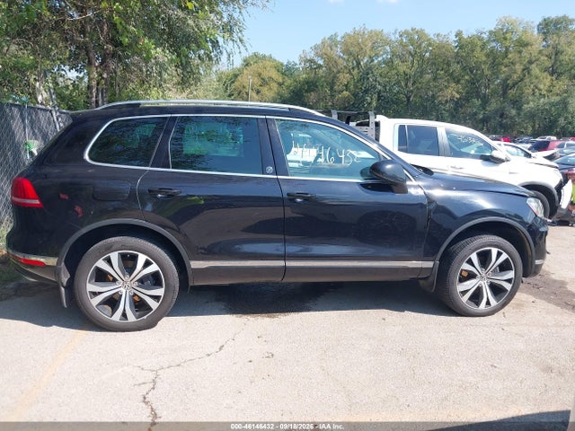 46146432 :رقم المزاد ، WVGRF7BP3HD003922 vin ، 2017 Volkswagen Touareg V6 Wolfsburg Edition مزاد بيع
