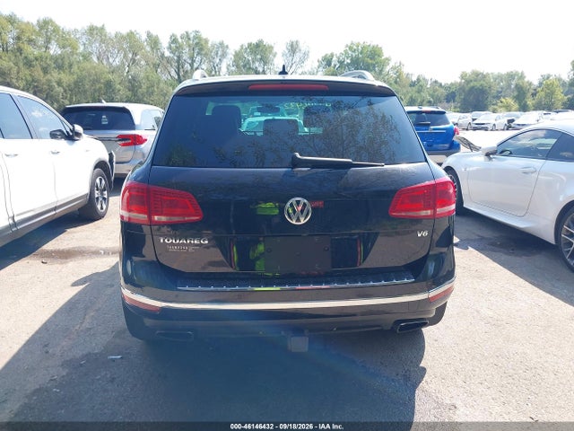 46146432 :رقم المزاد ، WVGRF7BP3HD003922 vin ، 2017 Volkswagen Touareg V6 Wolfsburg Edition مزاد بيع