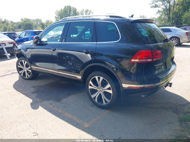 46146432 :رقم المزاد ، WVGRF7BP3HD003922 vin ، 2017 Volkswagen Touareg V6 Wolfsburg Edition مزاد بيع